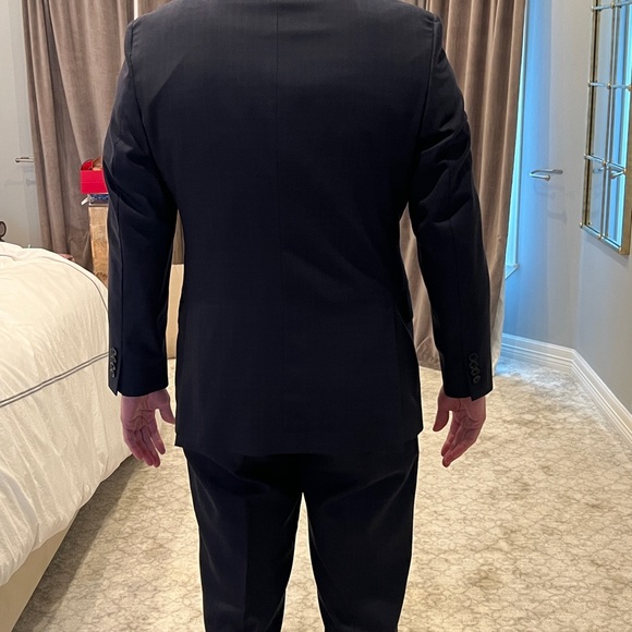 Navy Zegna 40 Regular Suit With Subtle Red Plaid - Picture 7 of 16